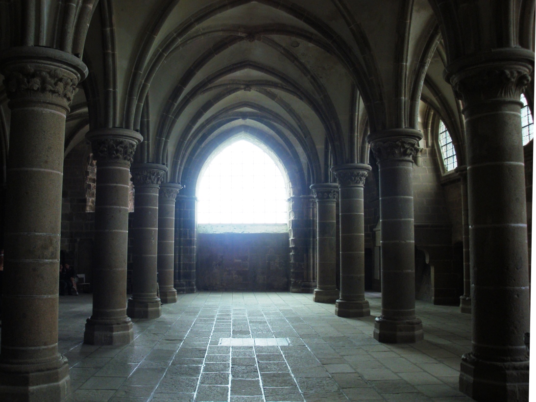 Een van de vele zalen in de indrukwekkende kathedraal bovenop de berg