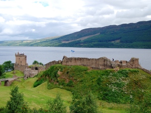 Kasteel Urq... nog wat, aan Loch Ness. Die was net ff niet thuis, maar okay.